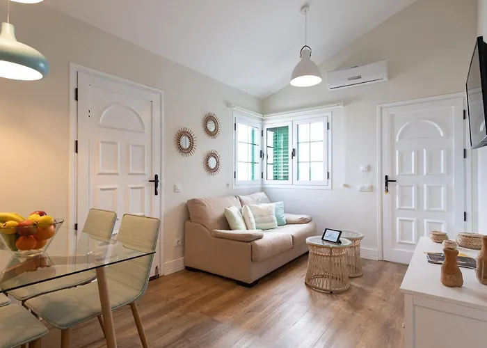 Homeforguest Modern And New Beachfront Daire