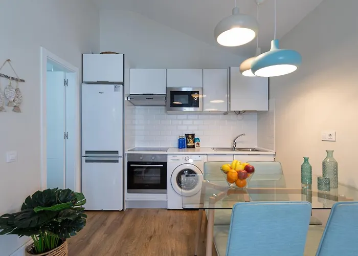 Homeforguest Modern And New Beachfront Daire *