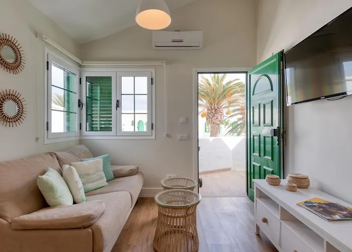 Apartamento Homeforguest Modern And New Beachfront